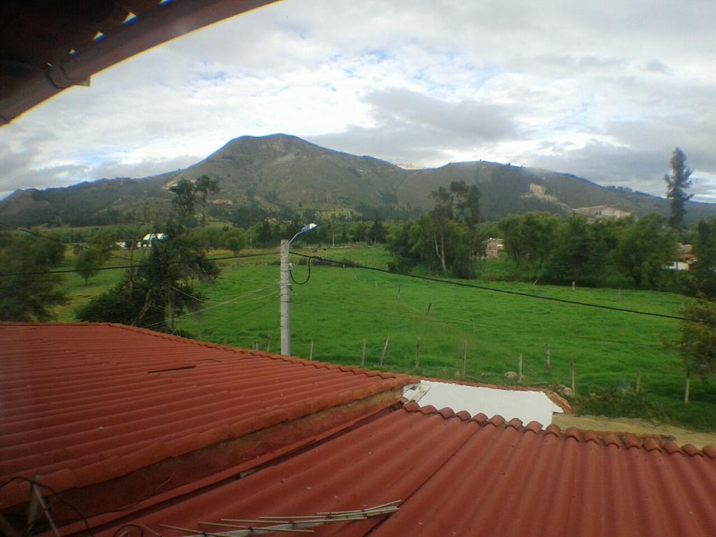Hospedaje El Mirador Iza Bagian luar foto